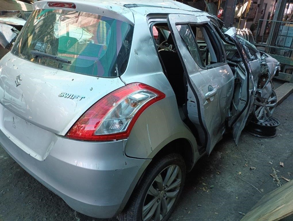 Suzuki SWIFT 2012    EN DESARME